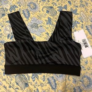 NWT Allfenix sports bra charcoal tiger XS